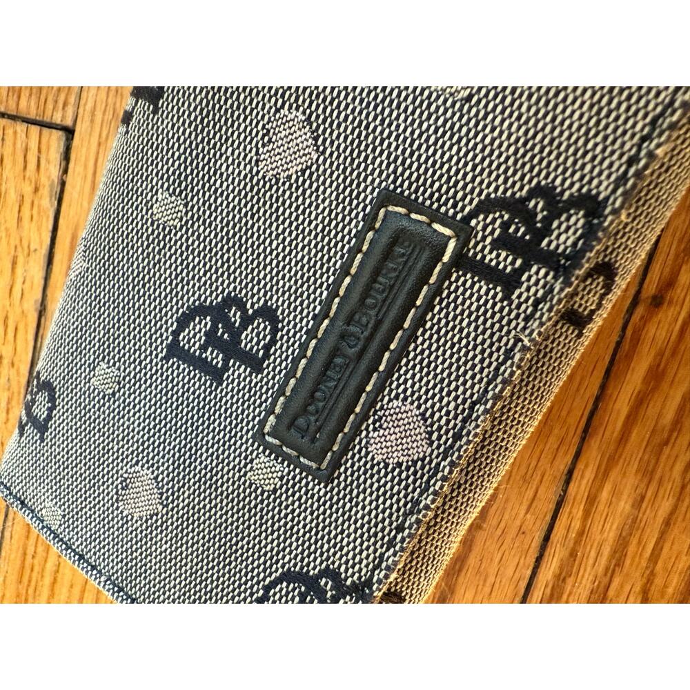 Vintage Dooney and Bourke Heart Print Wristlet Wallet - Picture 3 of 3